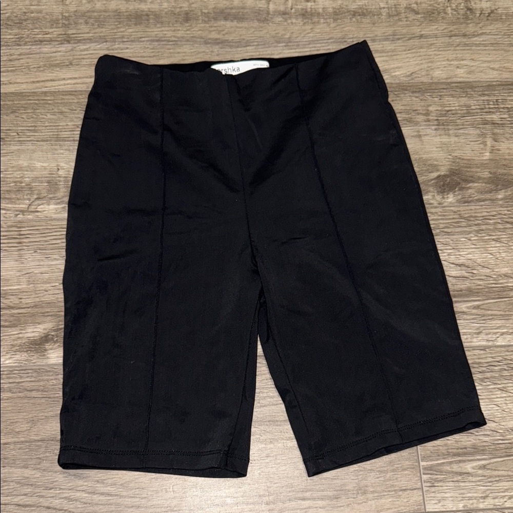 Bershka Black Athletic Shorts Sleek Design